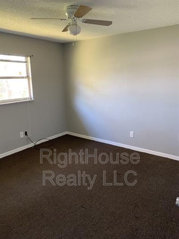 Affordable and well-located 1BR/1BA unit in the heart of Daytona Beach! property image