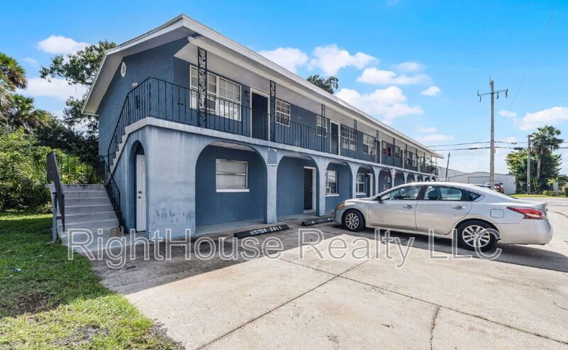 Affordable and well-located 1BR/1BA unit in the heart of Daytona Beach! property image