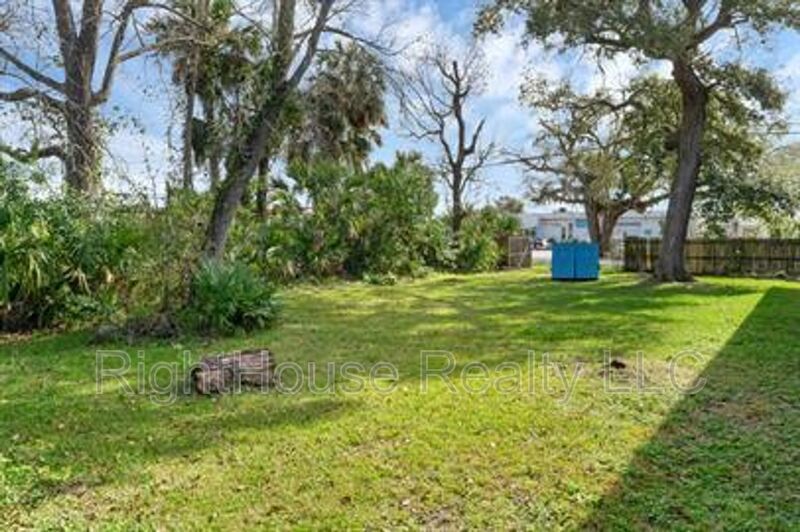 Affordable and well-located 1BR/1BA unit in the heart of Daytona Beach! property image