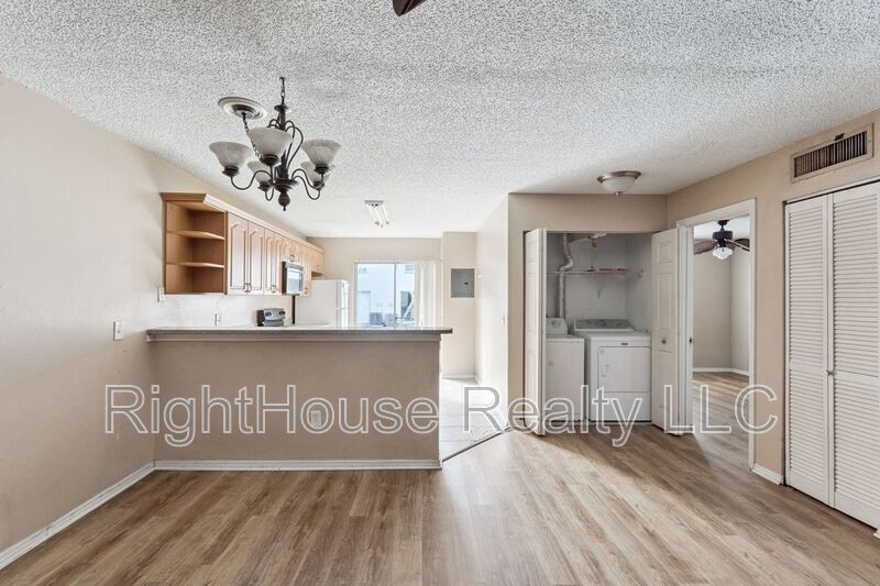 Beautiful 2-bedroom, 2-bath condo available for rent in the highly desirable Winter Park property image