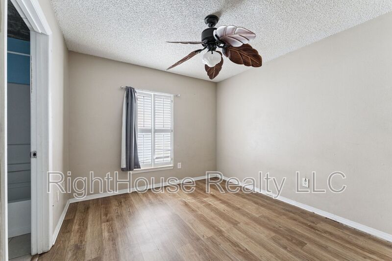 Beautiful 2-bedroom, 2-bath condo available for rent in the highly desirable Winter Park property image