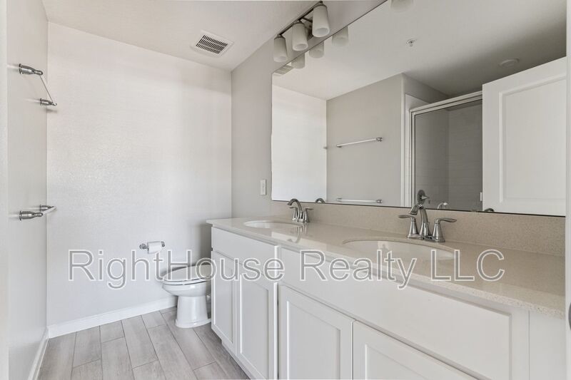 Stunning 3 bedroom, 2.5 bathroom townhome located in a highly desirable gated community. property image