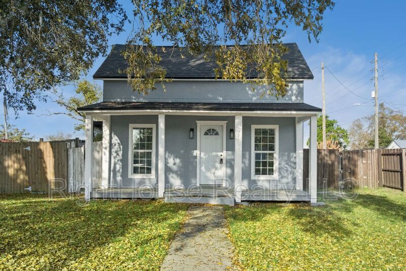 Welcome to your next home in the heart of St. Cloud property image