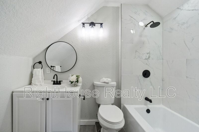 Welcome to your next home in the heart of St. Cloud property image