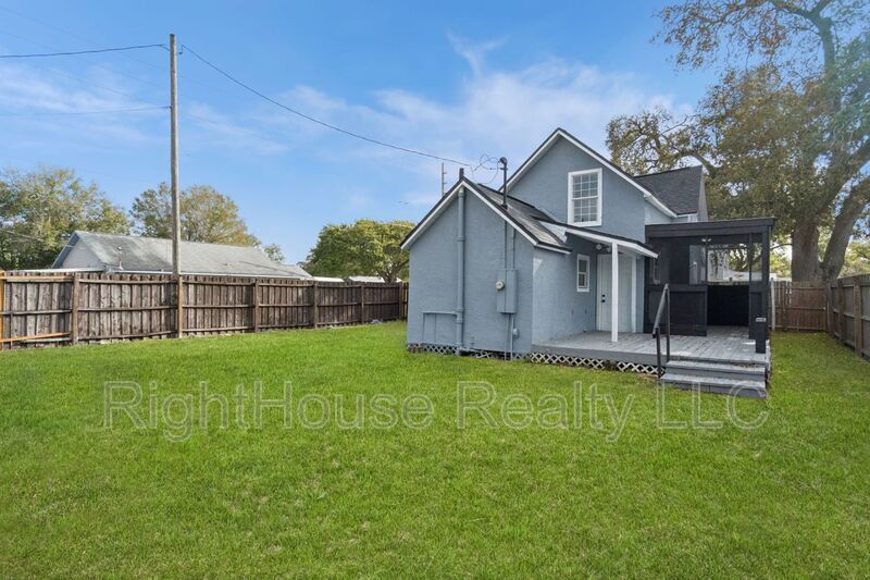 Welcome to your next home in the heart of St. Cloud property image