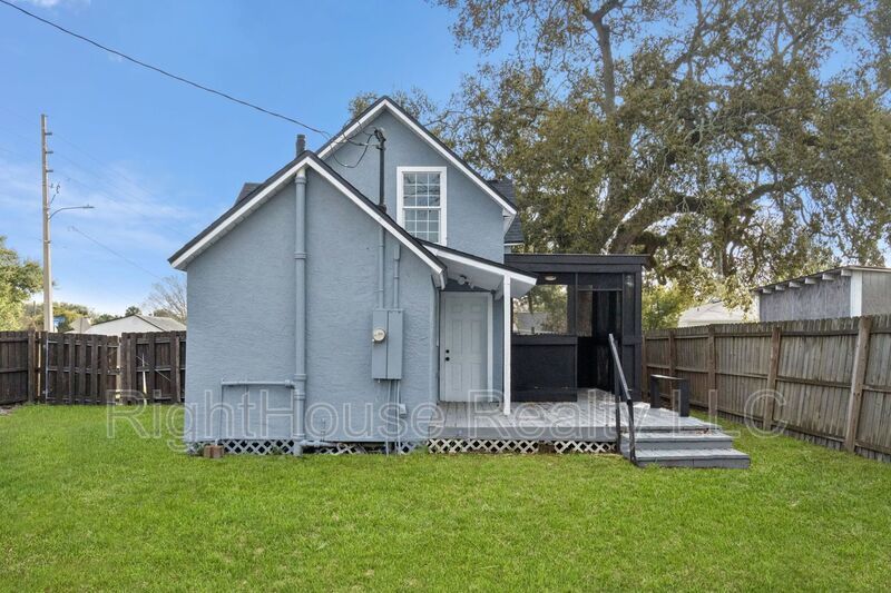 Welcome to your next home in the heart of St. Cloud property image