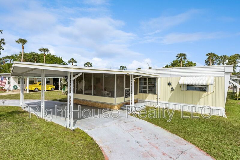 Welcome to relaxed Florida living property image