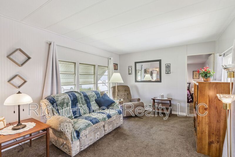 Welcome to relaxed Florida living property image