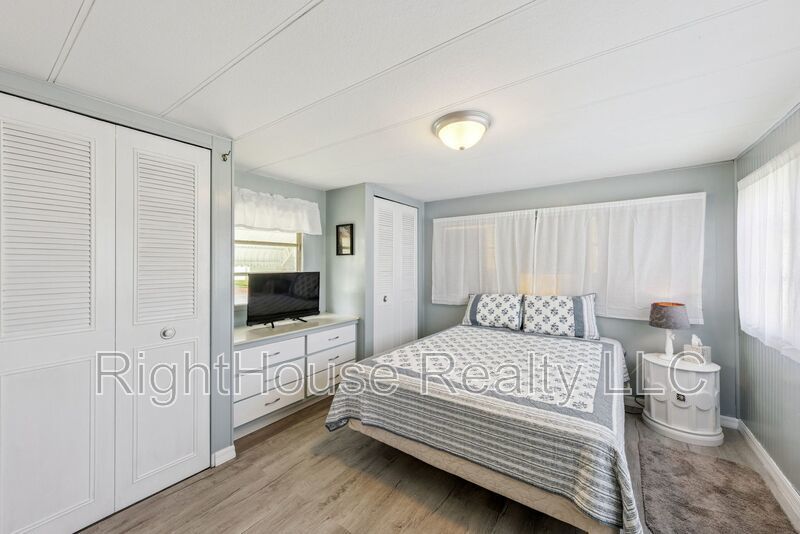 Welcome to relaxed Florida living property image