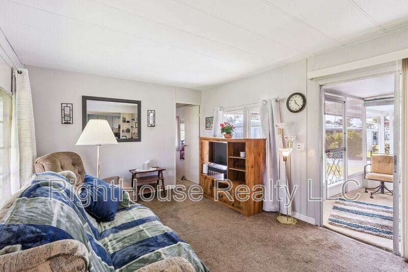 Welcome to relaxed Florida living property image