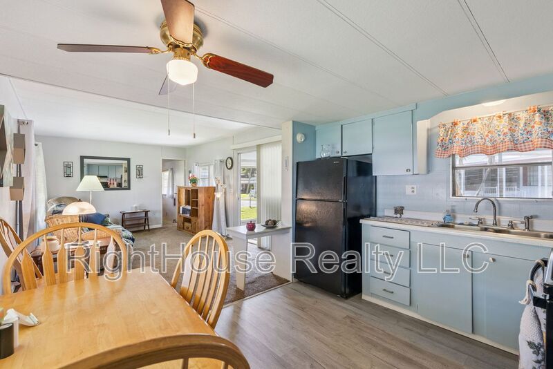 Welcome to relaxed Florida living property image