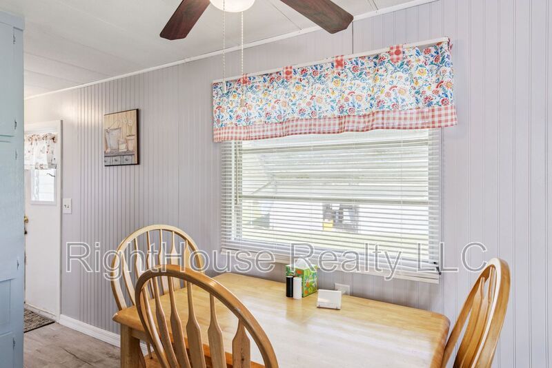 Welcome to relaxed Florida living property image