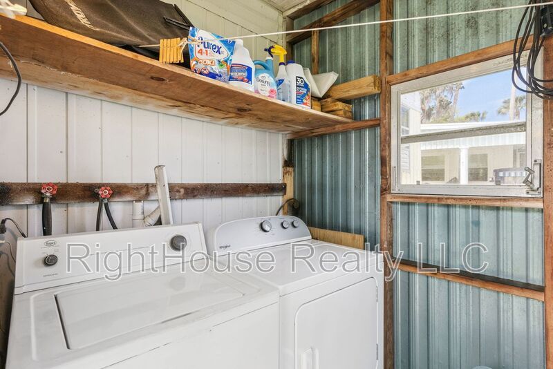 Welcome to relaxed Florida living property image