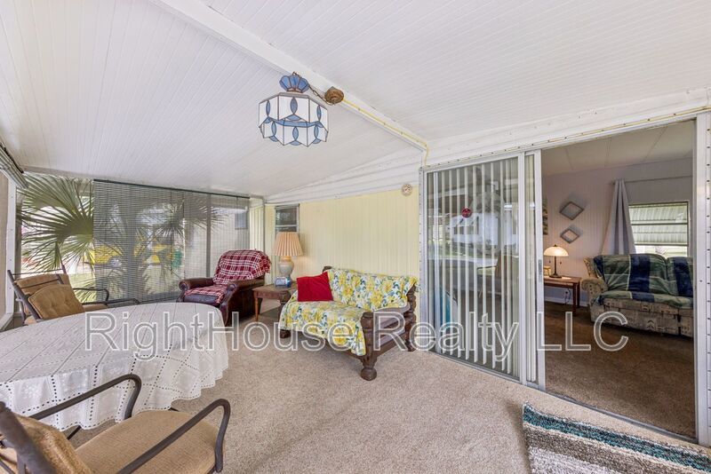 Welcome to relaxed Florida living property image