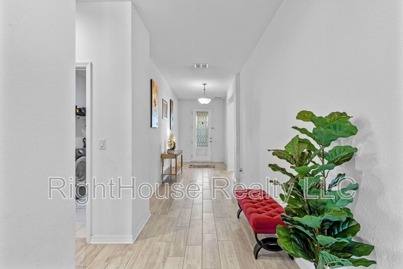 985 Fallcreek Point property image