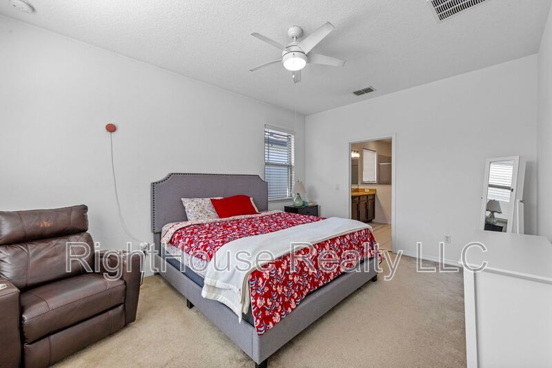 985 Fallcreek Point property image