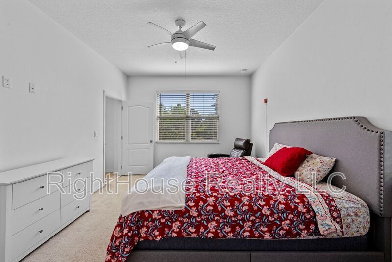 985 Fallcreek Point property image