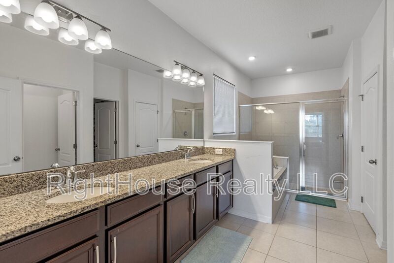 985 Fallcreek Point property image