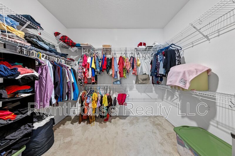 985 Fallcreek Point property image